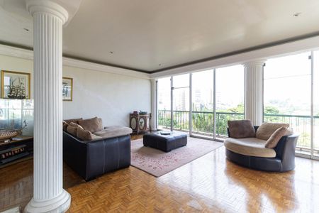 Casa à venda com 1360m², 4 quartos e 7 vagasSala de Estar