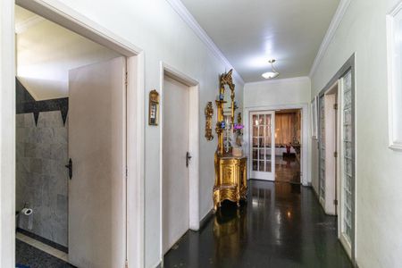 Casa à venda com 1360m², 4 quartos e 7 vagasCorredor