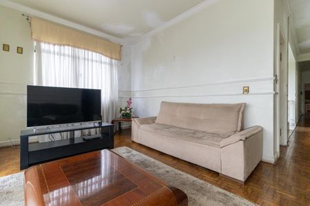 Casa à venda com 1360m², 4 quartos e 7 vagasSala de TV