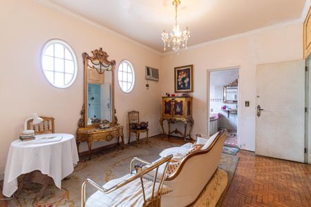 Casa à venda com 1360m², 4 quartos e 7 vagasSuíte 3