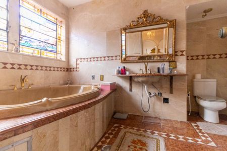 Casa à venda com 1360m², 4 quartos e 7 vagasBanheiro da Suíte 3