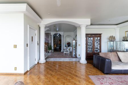 Casa à venda com 1360m², 4 quartos e 7 vagasSala de Estar