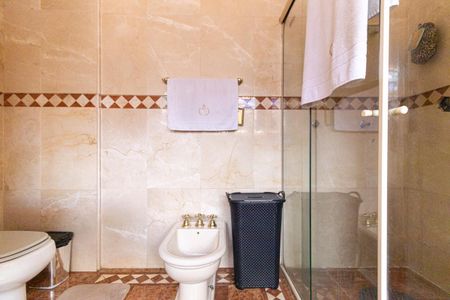 Casa à venda com 1360m², 4 quartos e 7 vagasBanheiro da Suíte 3