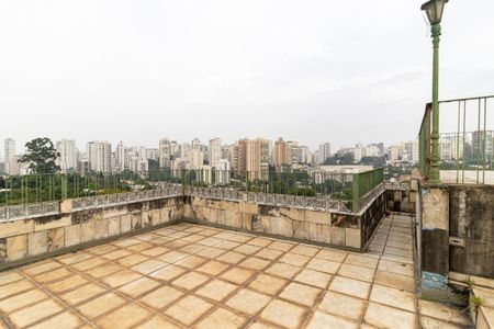 Casa à venda com 1360m², 4 quartos e 7 vagasTerraço
