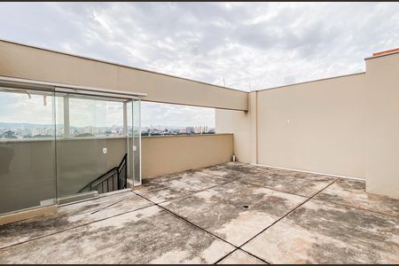 Apartamento à venda com 90m², 1 quarto e 2 vagas Apartamento à venda com 90m², 1 quarto e 2 vagasCobertura