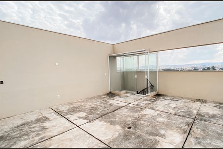 Apartamento à venda com 90m², 1 quarto e 2 vagas Apartamento à venda com 90m², 1 quarto e 2 vagasCobertura