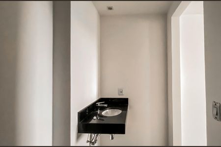 Apartamento à venda com 90m², 1 quarto e 2 vagas Apartamento à venda com 90m², 1 quarto e 2 vagasBanheiro da Suíte