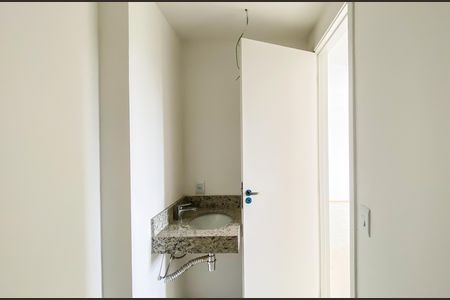 Apartamento à venda com 46m², 2 quartos e 1 vaga Apartamento à venda com 46m², 2 quartos e 1 vagaBanheiro