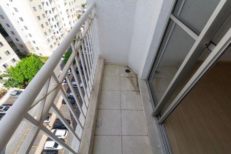 Apartamento para alugar com 74m², 2 quartos e 1 vagaVaranda