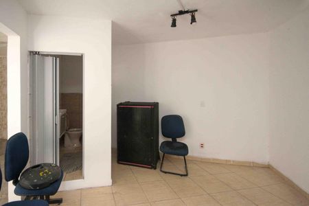 Sala de casa à venda com 1 quarto, 70m² em Fazenda da Juta, São Paulo