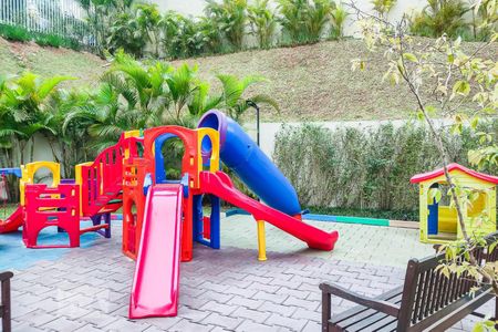 Apartamento à venda com 56m², 2 quartos e 1 vaga Apartamento à venda com 56m², 2 quartos e 1 vagaÁrea comum - Playground
