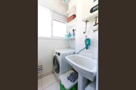 Apartamento à venda com 56m², 2 quartos e 1 vaga Apartamento à venda com 56m², 2 quartos e 1 vagaÁrea de Serviço