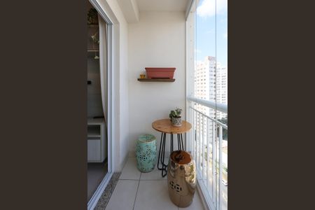 Varanda de apartamento à venda com 2 quartos, 56m² em Vila Andrade, São Paulo