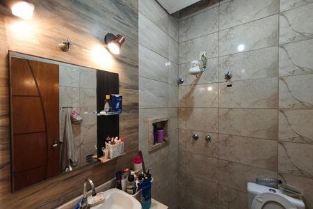 Banheiro Social de casa à venda com 2 quartos, 240m² em Parque Residencial Vila União, Campinas