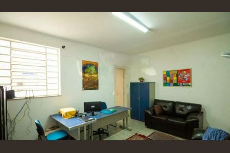 Casa à venda com 130m², 3 quartos e 1 vaga