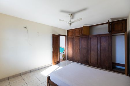 Casa para alugar com 165m², 3 quartos e 1 vagaQuarto 1