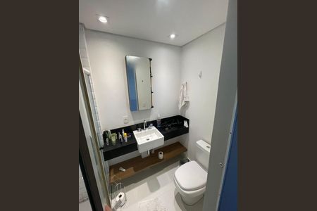 Banheiro de kitnet/studio à venda com 1 quarto, 35m² em Vila Nova Conceição, São Paulo
