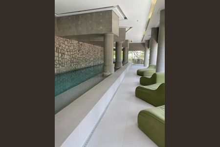 Studio à venda com 35m², 1 quarto e 1 vagaPiscina