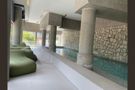 Studio à venda com 35m², 1 quarto e 1 vagaPiscina