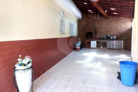 Casa à venda com 107m², 2 quartos e 2 vagas