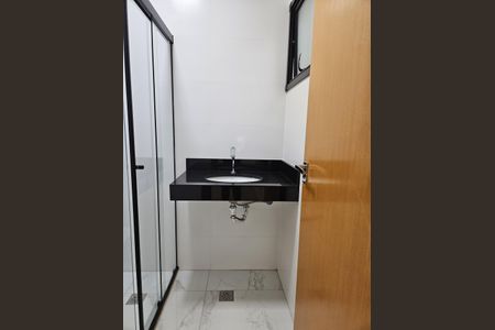 Banheiro de kitnet/studio para alugar com 1 quarto, 31m² em Ipiranga, São Paulo
