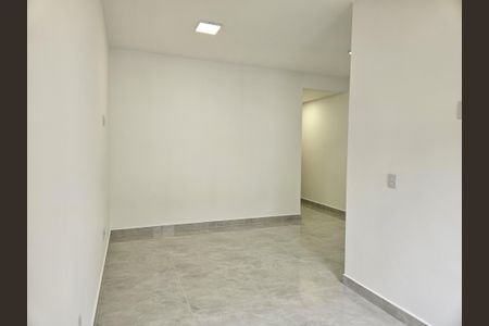 Sala/Quarto de kitnet/studio para alugar com 1 quarto, 32m² em Ipiranga, São Paulo