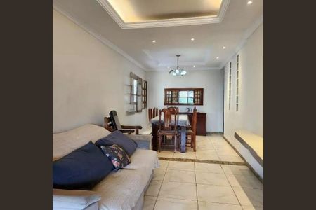 Casa à venda com 5 quartos, 210m² em Sagrada Família, Belo Horizonte