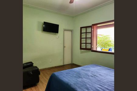 Casa à venda com 5 quartos, 210m² em Sagrada Família, Belo Horizonte