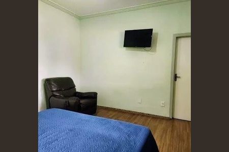 Casa à venda com 5 quartos, 210m² em Sagrada Família, Belo Horizonte