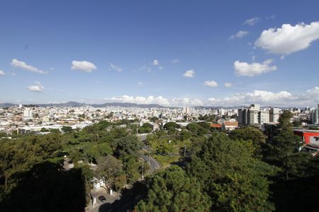 Apartamento para alugar com 97m², 3 quartos e 2 vagasVista