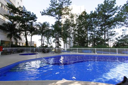 Apartamento para alugar com 97m², 3 quartos e 2 vagasÁrea comum - Piscina