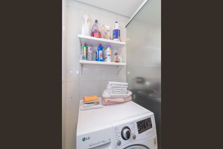 Apartamento à venda com 60m², 2 quartos e 1 vagaÁrea de Serviço