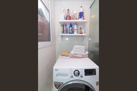 Apartamento à venda com 60m², 2 quartos e 1 vagaÁrea de Serviço