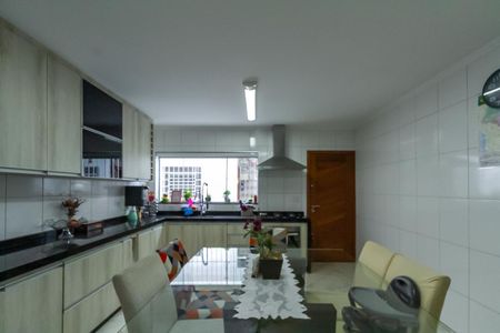 Casa à venda com 134m², 3 quartos e 2 vagas Casa à venda com 134m², 3 quartos e 2 vagasCozinha