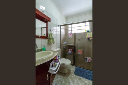 Casa à venda com 134m², 3 quartos e 2 vagas Casa à venda com 134m², 3 quartos e 2 vagasBanheiro Social