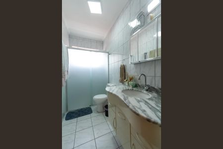 Casa à venda com 134m², 3 quartos e 2 vagas Casa à venda com 134m², 3 quartos e 2 vagasBanheiro da Suíte