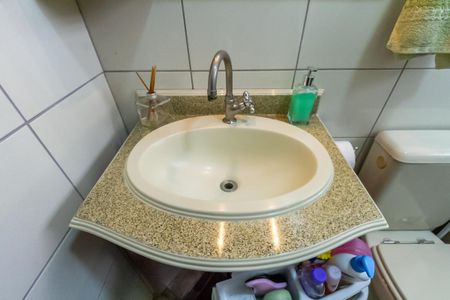 Casa à venda com 134m², 3 quartos e 2 vagas Casa à venda com 134m², 3 quartos e 2 vagasBanheiro Social