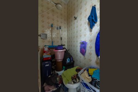 Casa à venda com 134m², 3 quartos e 2 vagas Casa à venda com 134m², 3 quartos e 2 vagasBanheiro de serviço