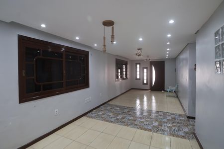 Casa para alugar com 250m², 4 quartos e 3 vagasSala