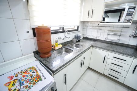 Apartamento à venda com 136m², 4 quartos e 3 vagasPia