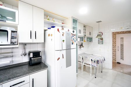 Apartamento à venda com 136m², 4 quartos e 3 vagasCozinha