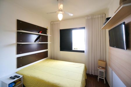Apartamento à venda com 136m², 4 quartos e 3 vagasQuarto 02