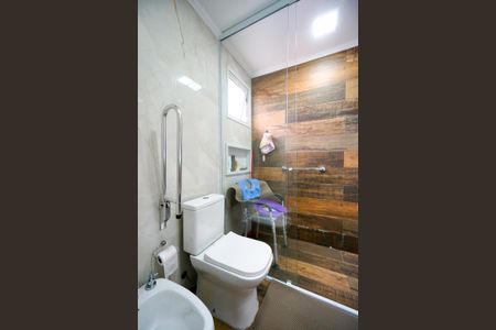 Apartamento à venda com 136m², 4 quartos e 3 vagasBanheiro da suíte