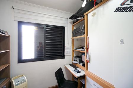 Apartamento à venda com 136m², 4 quartos e 3 vagasQuarto 03