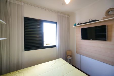 Apartamento à venda com 136m², 4 quartos e 3 vagasQuarto 02