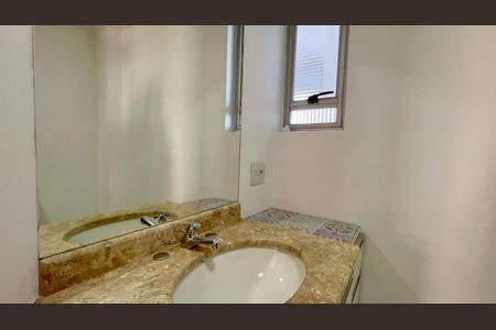 Apartamento para alugar com 132m², 3 quartos e 1 vagaBanheiro