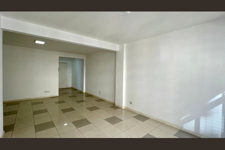 Apartamento para alugar com 132m², 3 quartos e 1 vagaSala