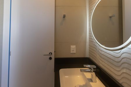 Apartamento para alugar com 62m², 2 quartos e sem vagaBanheiro da Suíte 1