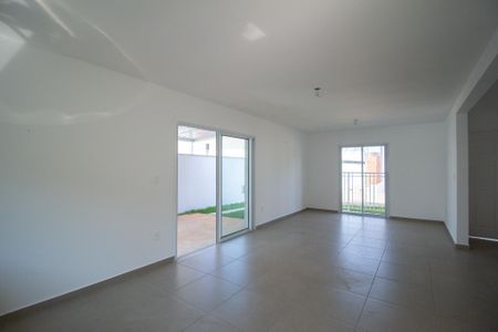 Sala  de casa de condomínio para alugar com 3 quartos, 115m² em Green Valley, Votorantim