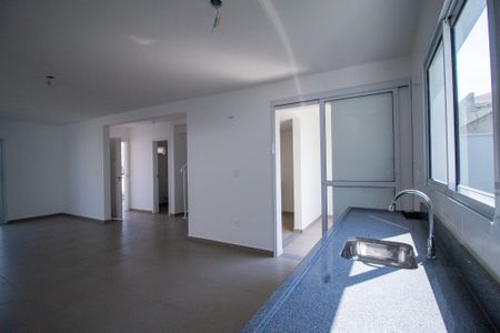 Casa de condomínio para alugar com 115m², 3 quartos e 2 vagasCozinha 